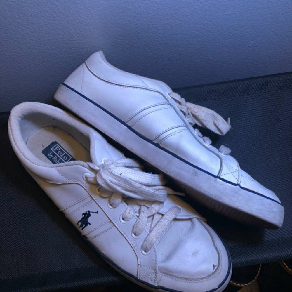 3 pairs of shoes